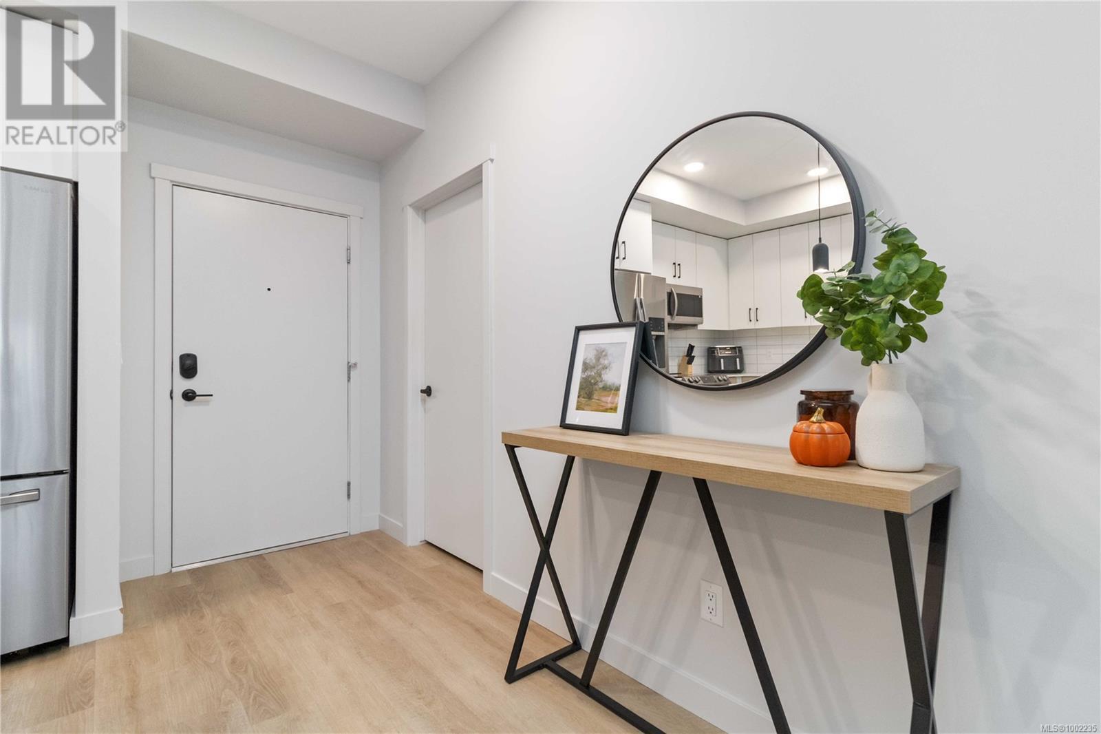 Photo 8 of 111 2465 Gateway Rd, Langford BC