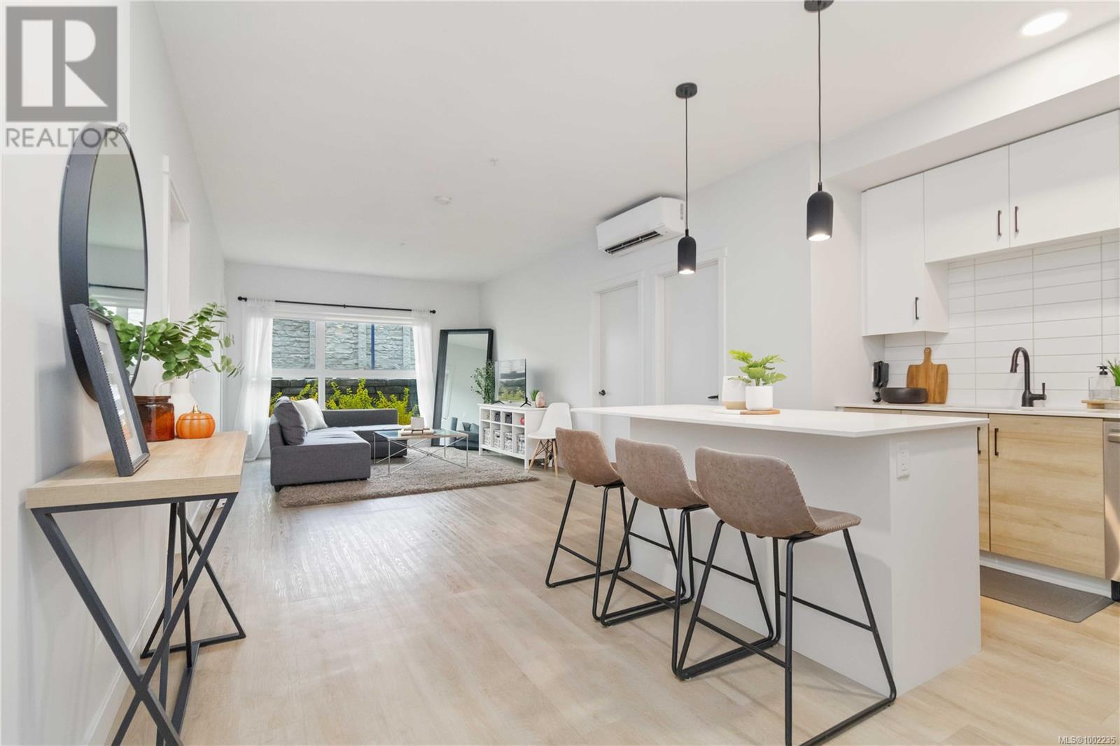 Photo 9 of 111 2465 Gateway Rd, Langford BC