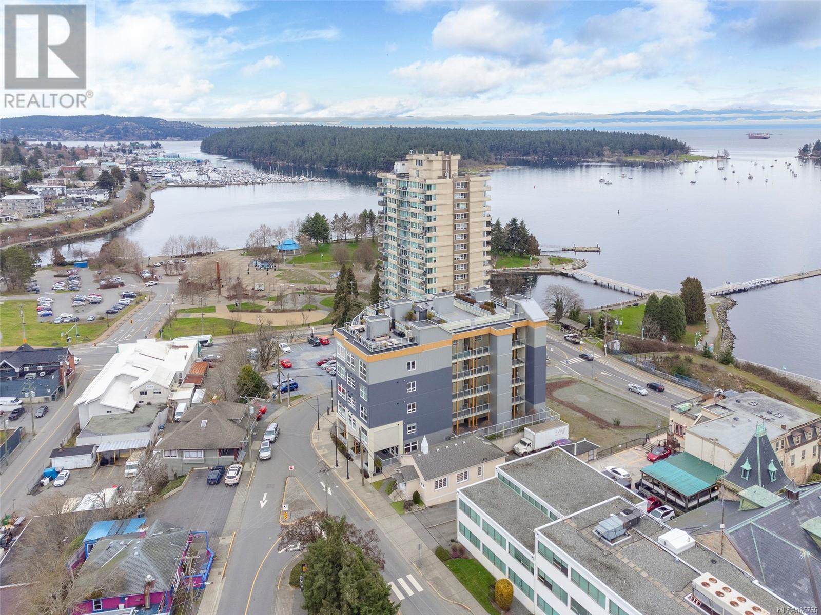 303 10 Chapel St, Nanaimo real estate listing 985785