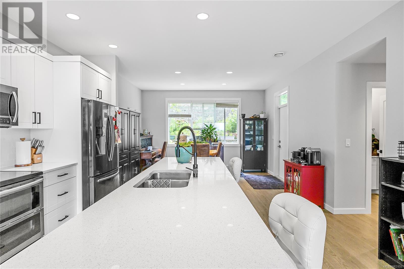 5100 Dunn Pl, Nanaimo real estate listing 983155