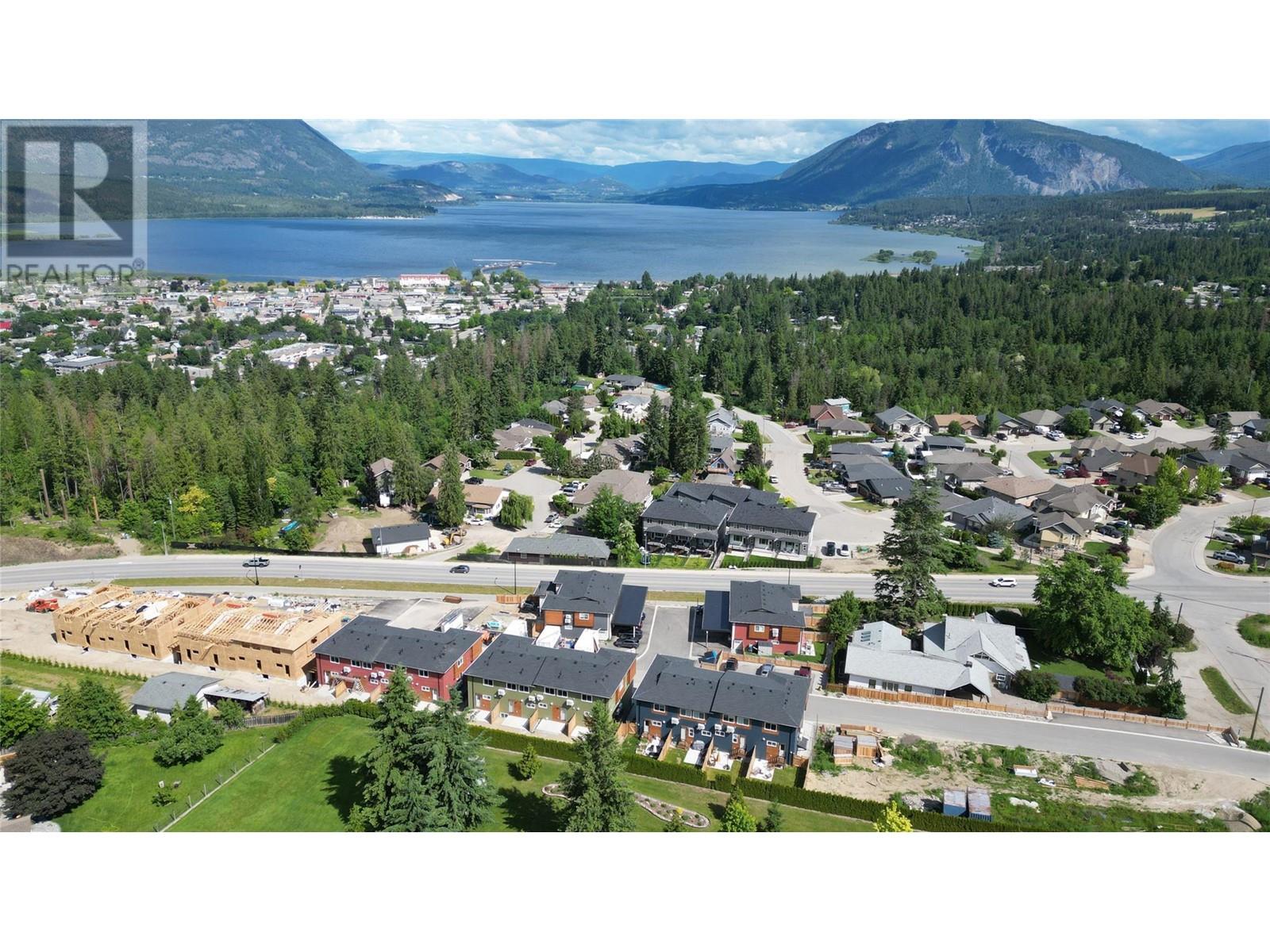 38 981 12 Street Southeast, Salmon Arm