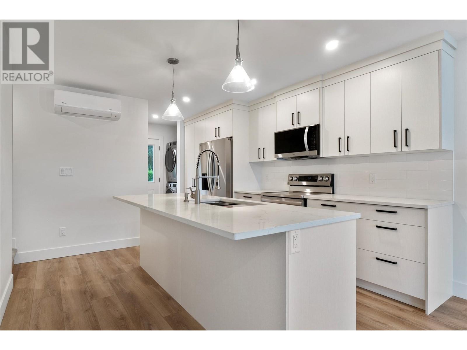 Photo 18 of 981 12 Street Se Unit 38, Salmon Arm BC