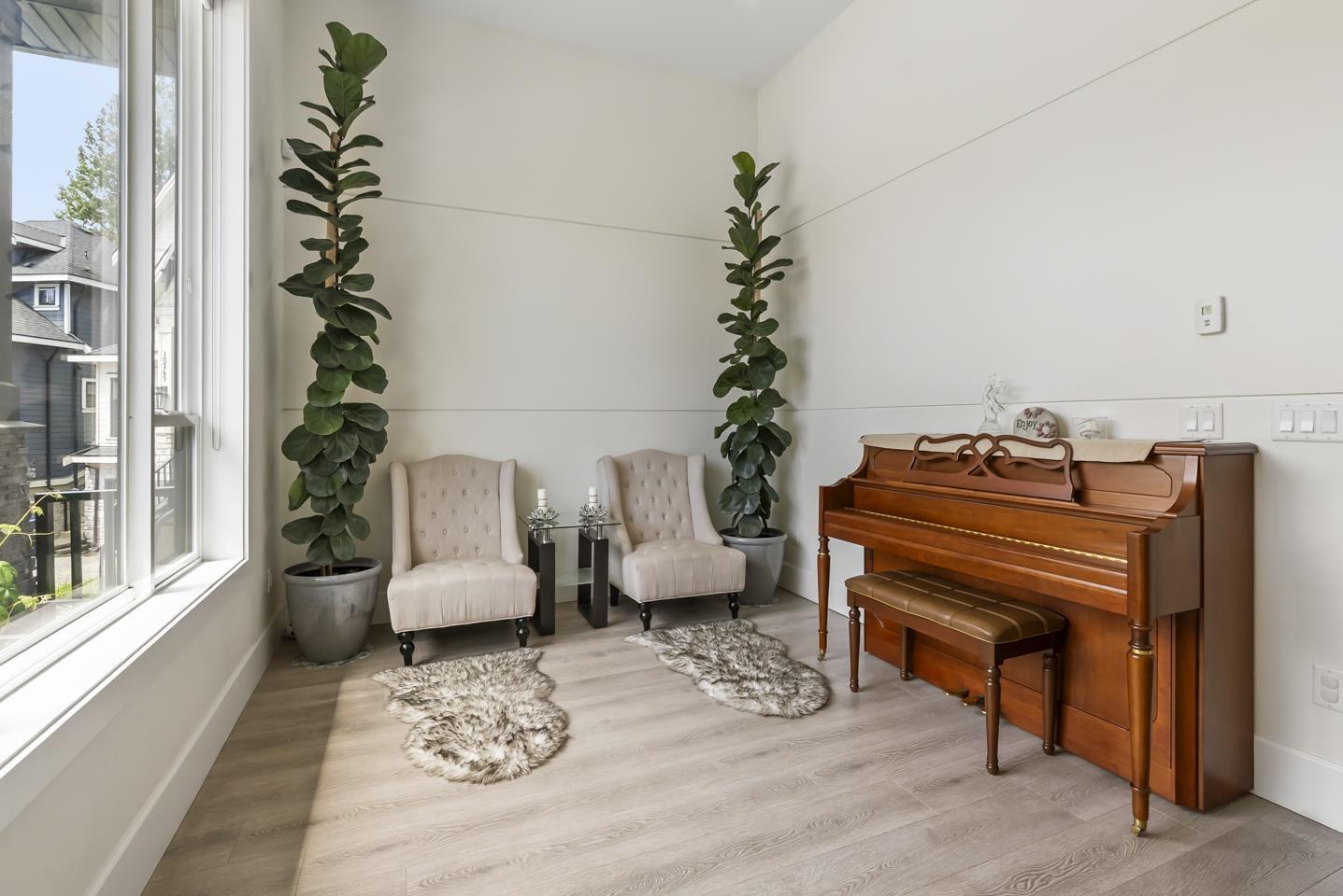 Photo 12 of 10271 165 B Street, Surrey BC