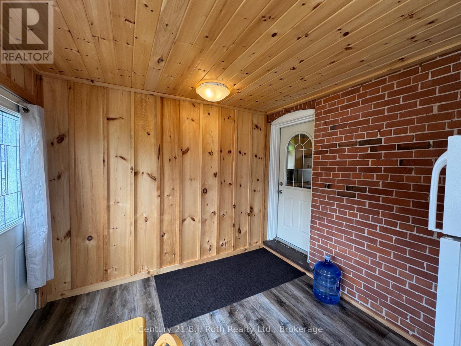 Photo 33 of 33 Sussex Street S, Kawartha Lakes ON