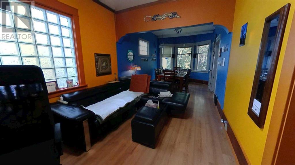 Single Family House Bungalow for Sale in  A Street SW Killarney/Glengarry Calgary 