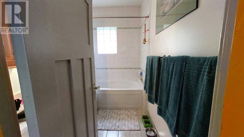 Single Family House Bungalow for Sale in  A Street SW Killarney/Glengarry Calgary 