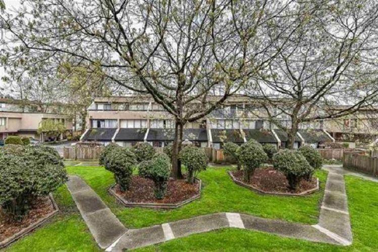 Photo 14 of 16 17700 60 Av Avenue, Surrey BC