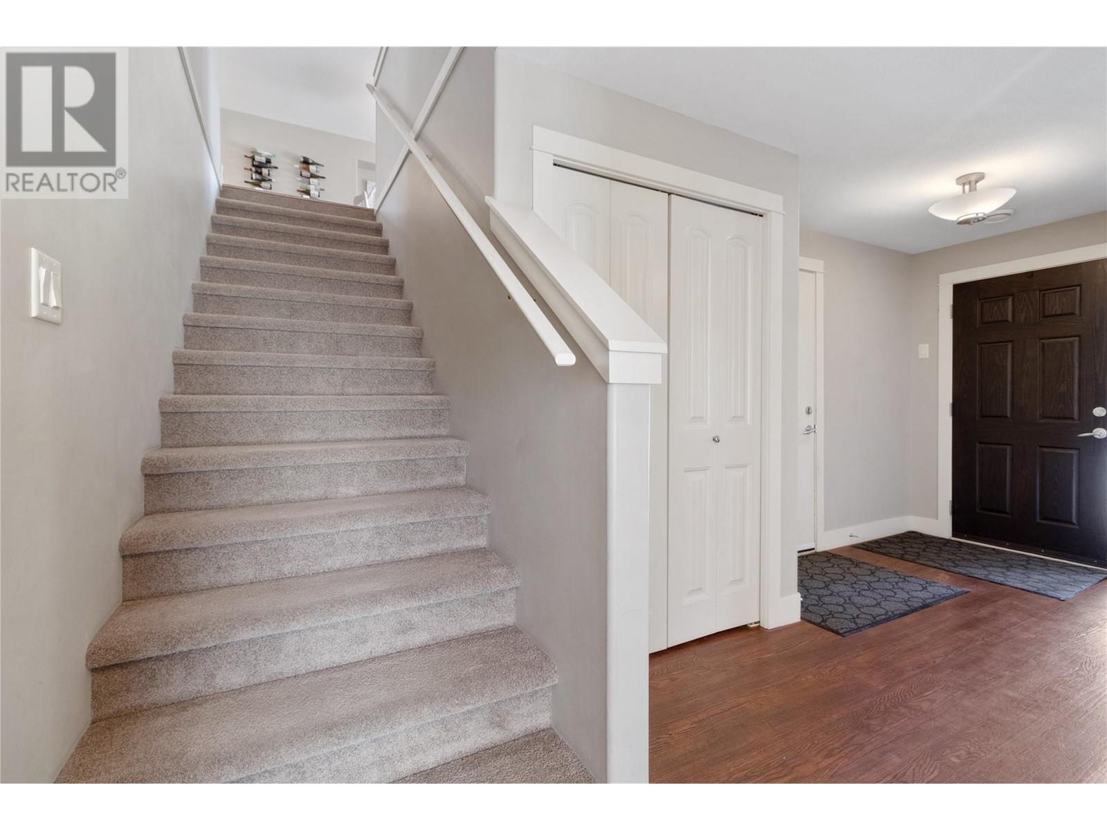  2186 Sunview Drive, West Kelowna