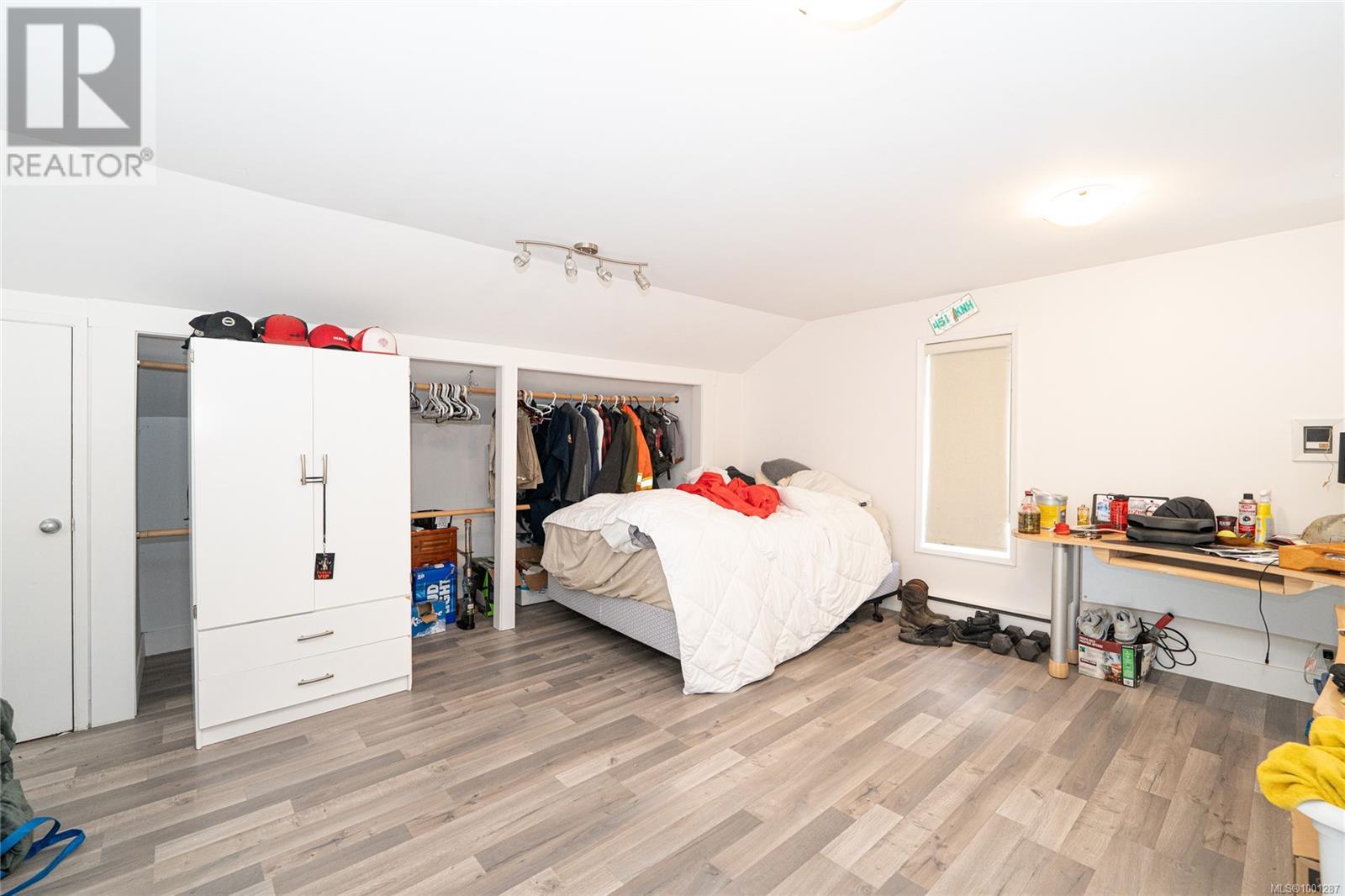 Photo 21 of 981 Isabell Ave, Langford BC