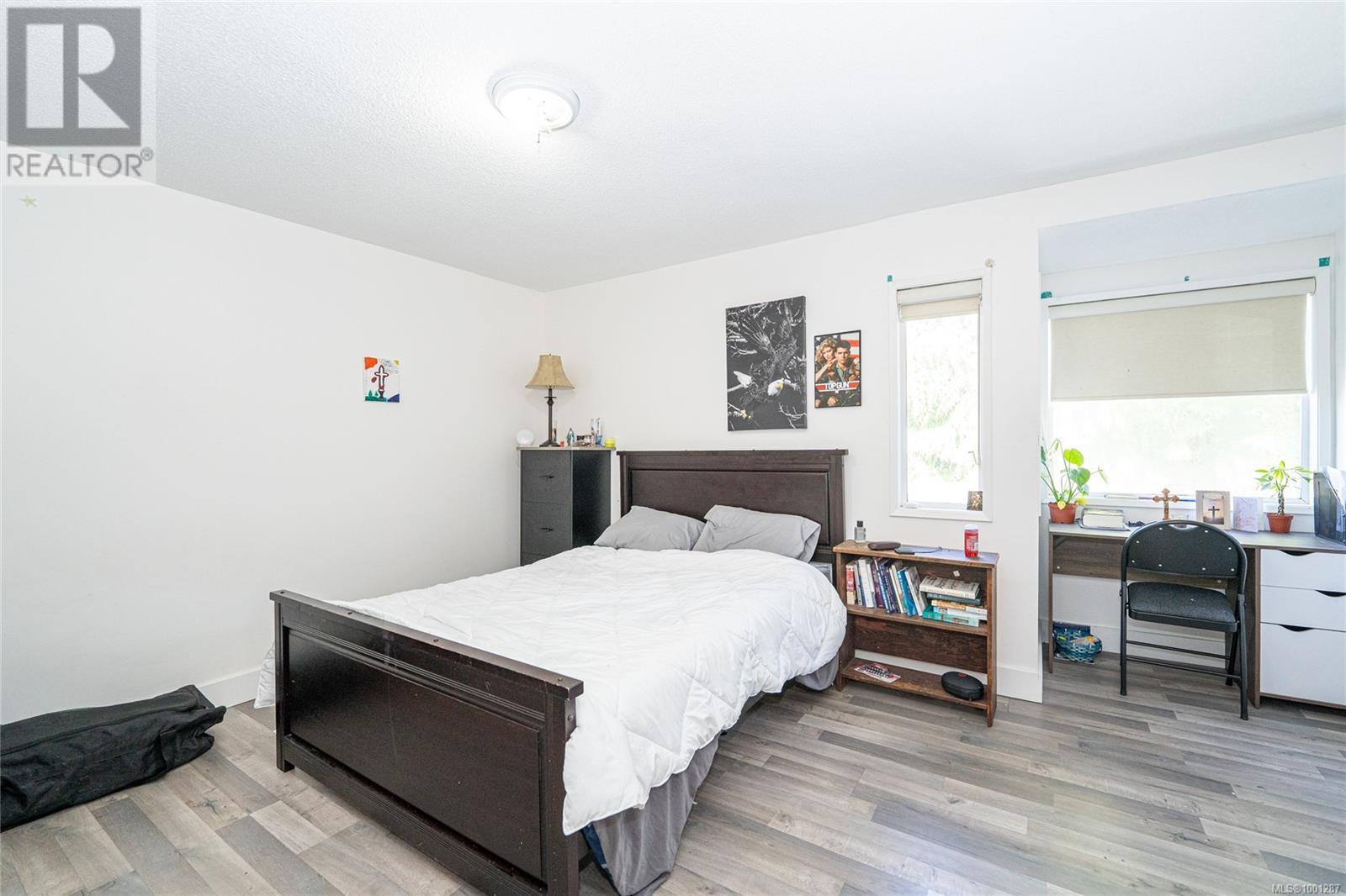 Photo 8 of 981 Isabell Ave, Langford BC