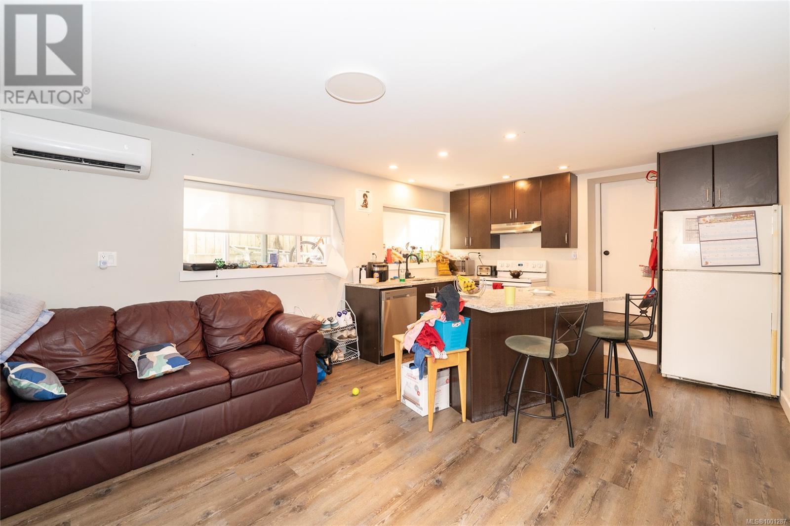 Photo 34 of 981 Isabell Ave, Langford BC