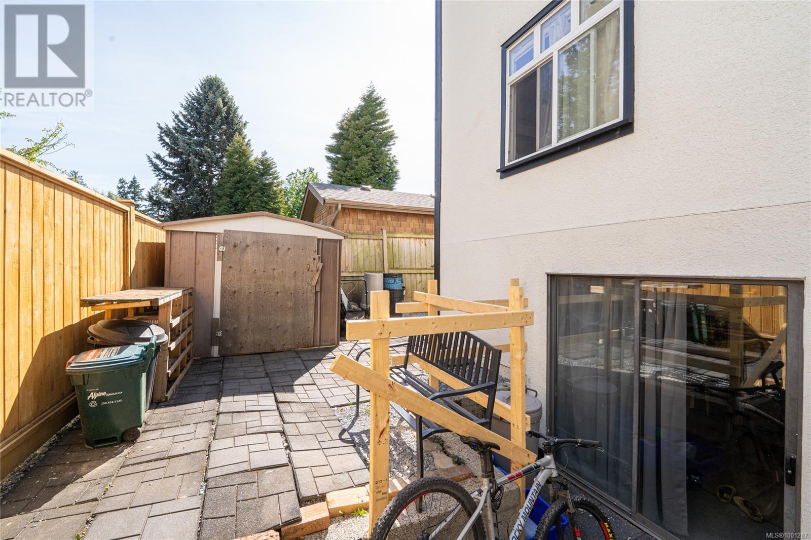 Photo 19 of 981 Isabell Ave, Langford BC