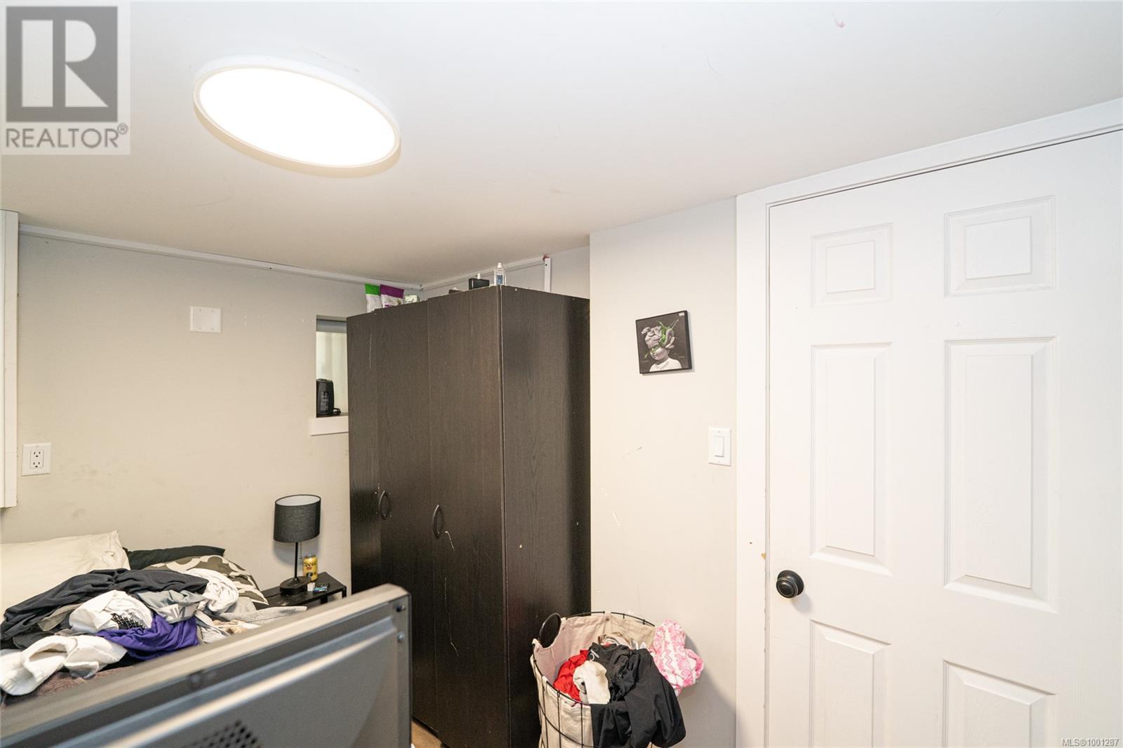 Photo 9 of 981 Isabell Ave, Langford BC