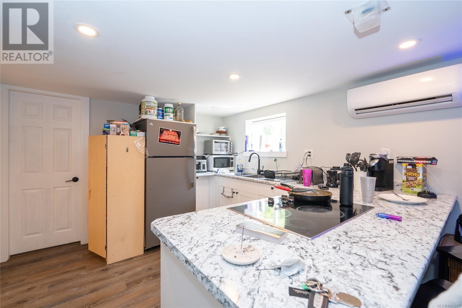 Photo 38 of 981 Isabell Ave, Langford BC
