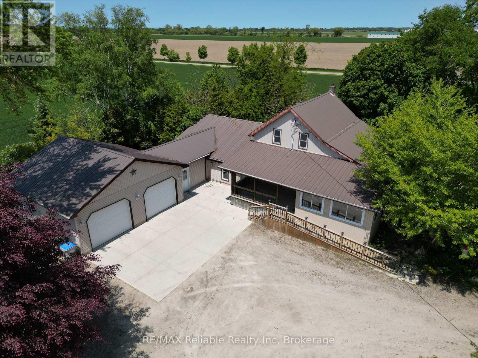 Photo 3 of 73691 Bluewater Highway, Bluewater ON