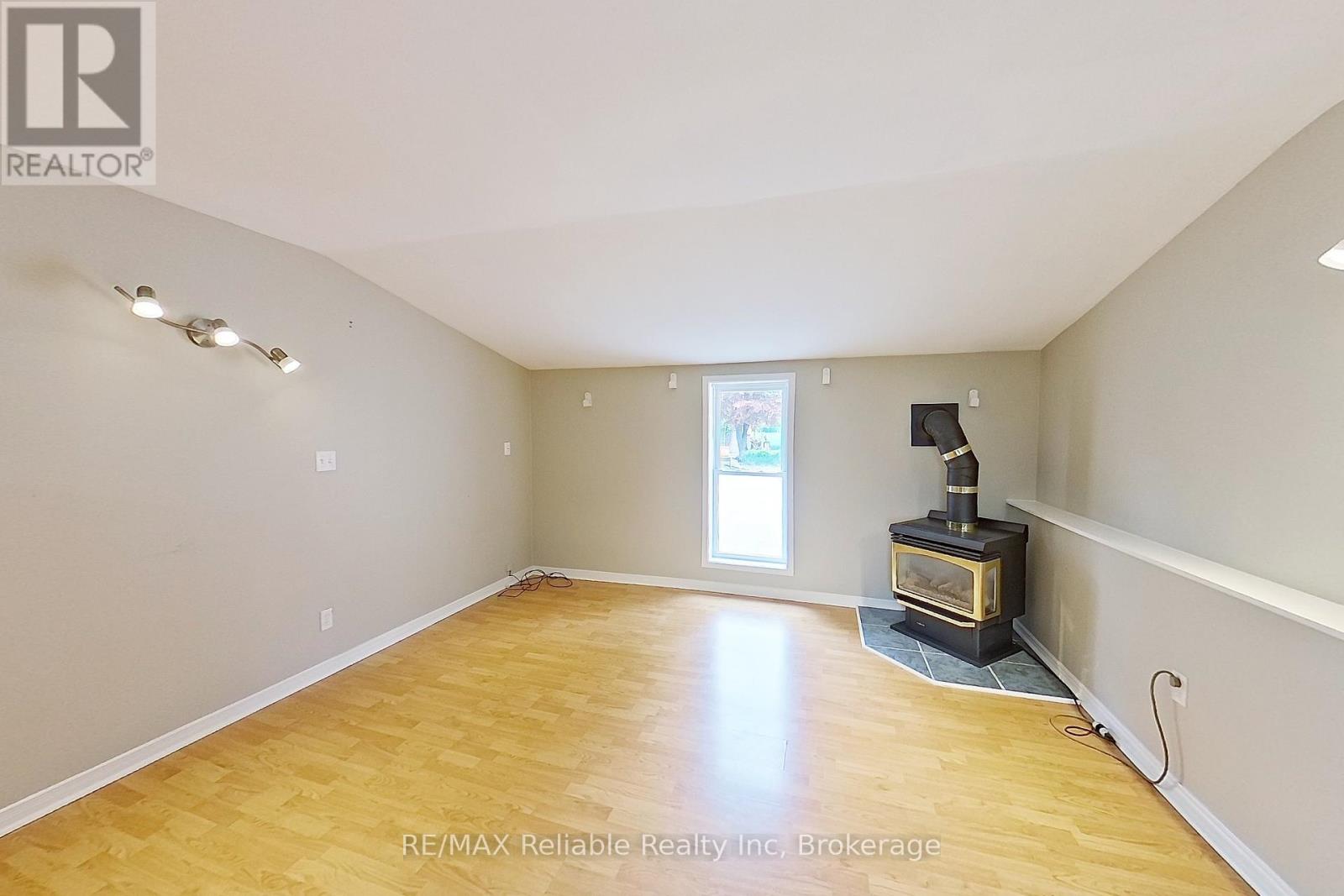 Photo 32 of 73691 Bluewater Highway, Bluewater ON