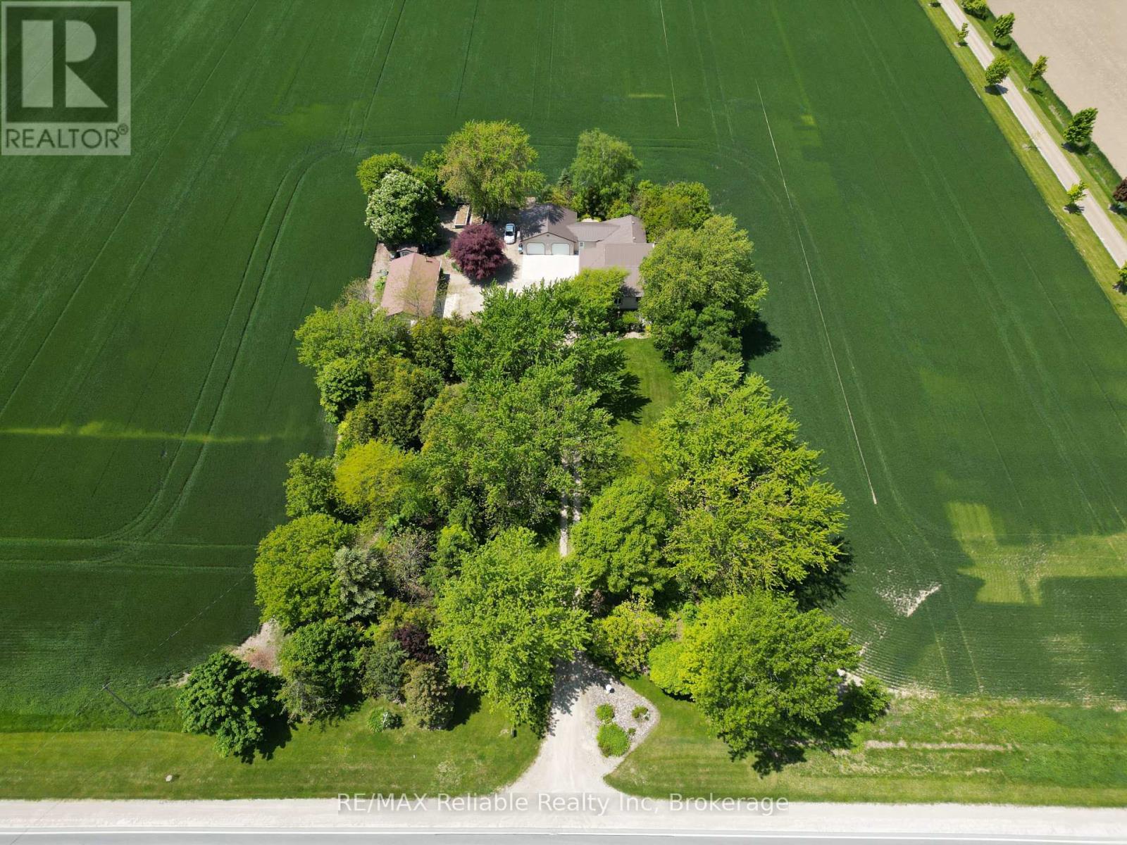 Photo 4 of 73691 Bluewater Highway, Bluewater ON