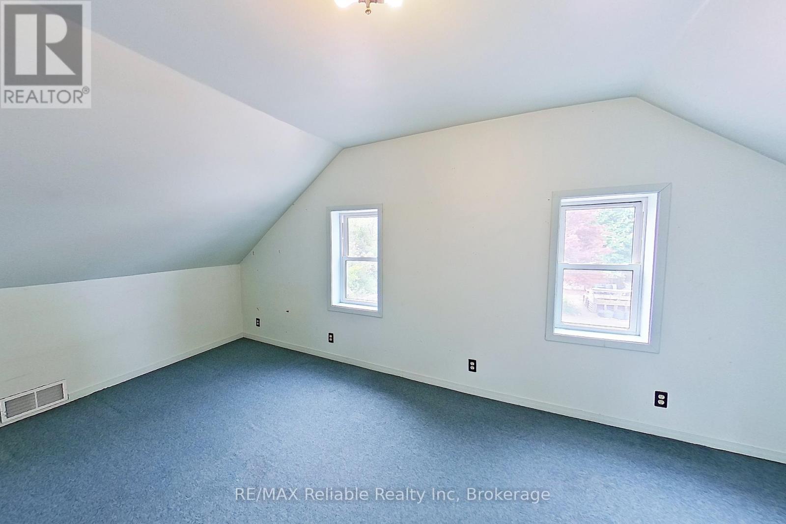 Photo 40 of 73691 Bluewater Highway, Bluewater ON