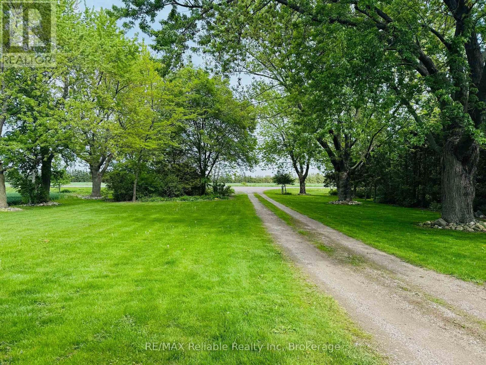 Photo 5 of 73691 Bluewater Highway, Bluewater ON