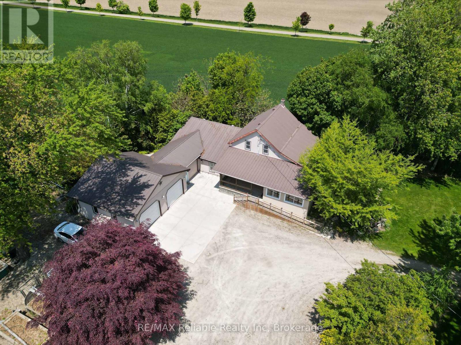 Photo 8 of 73691 Bluewater Highway, Bluewater ON
