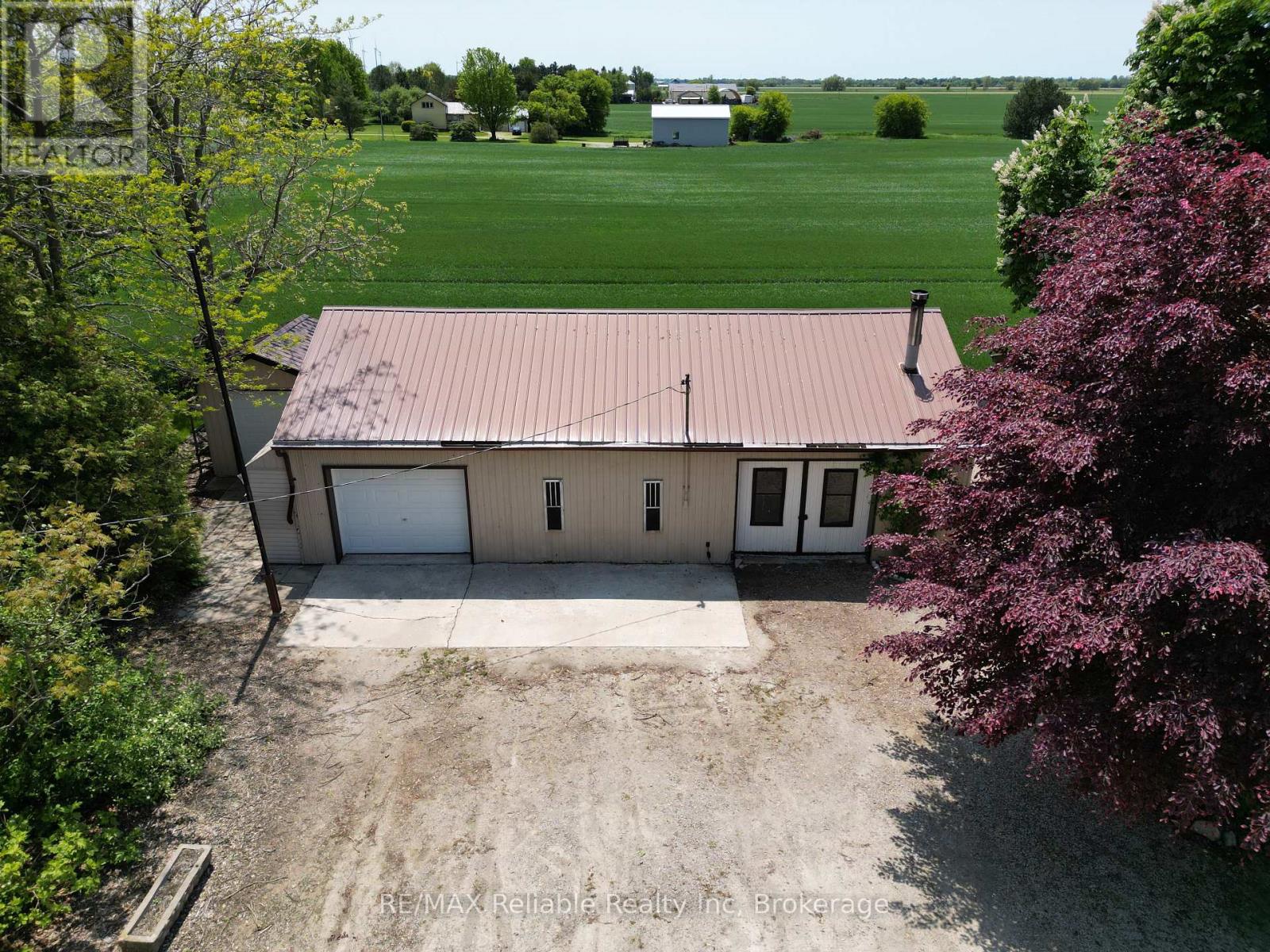Photo 9 of 73691 Bluewater Highway, Bluewater ON