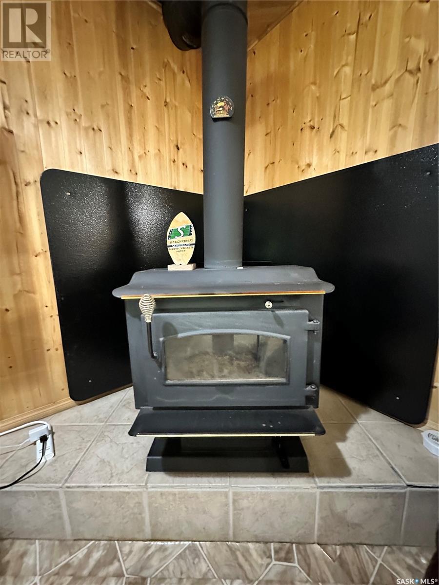 Photo 7 of 122 Pine Street, Chitek Lake SK