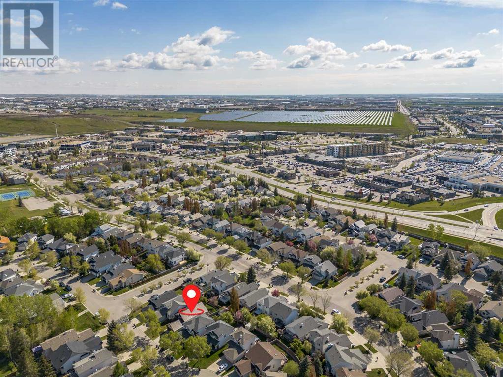 Single Family House Bi-level for Sale in  Douglas Glen Mews SE Douglasdale/Glen Calgary 
