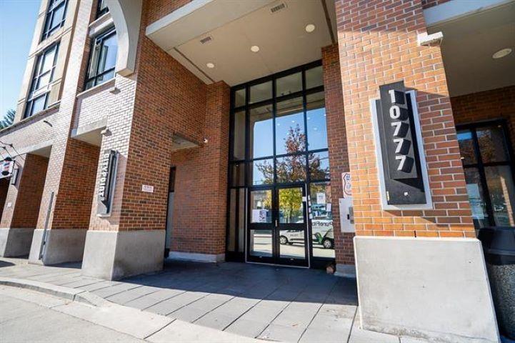 Photo 4 of 1405 10777 University Drive, Surrey BC