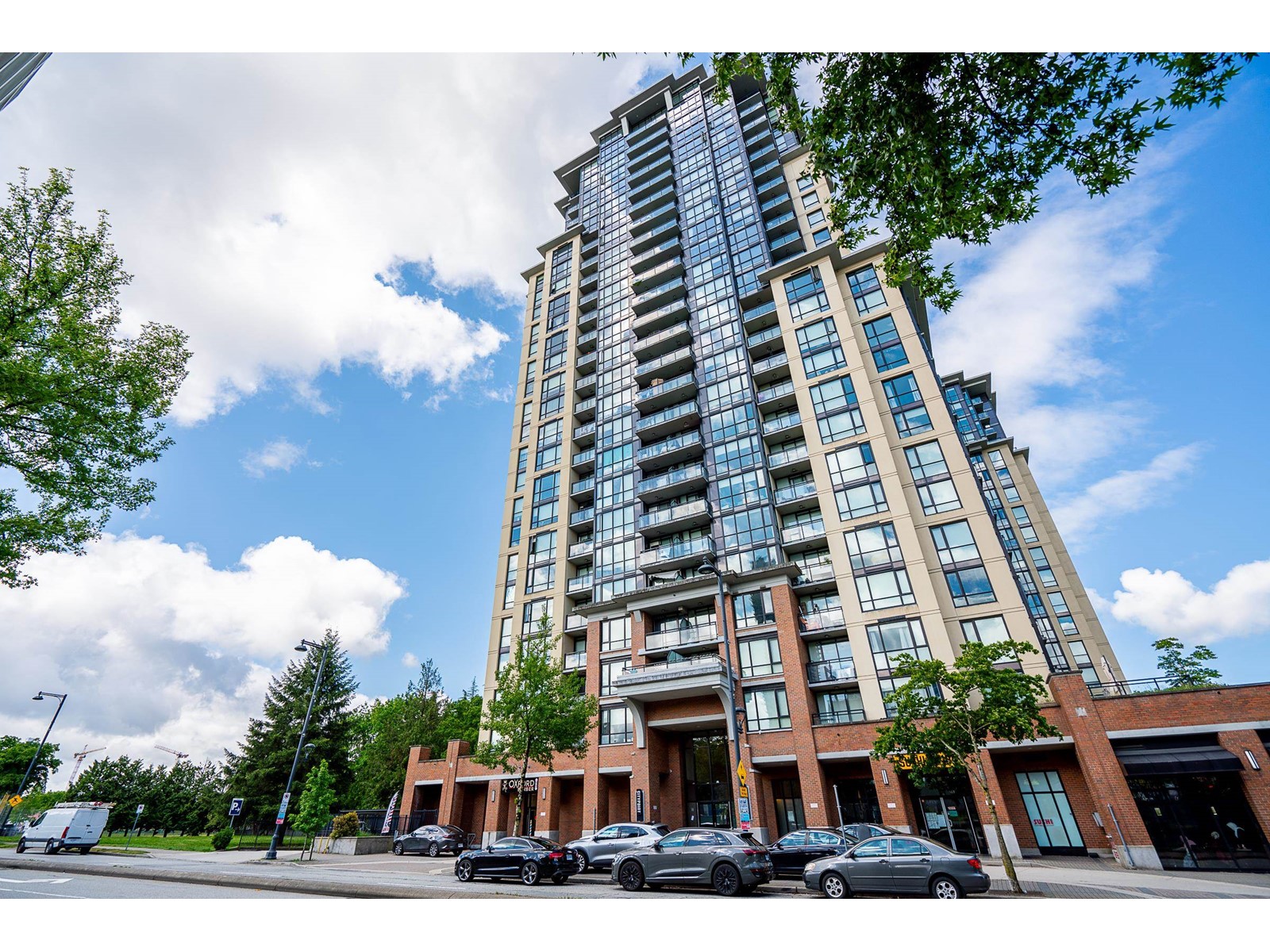 Photo 9 of 1405 10777 University Drive, Surrey BC
