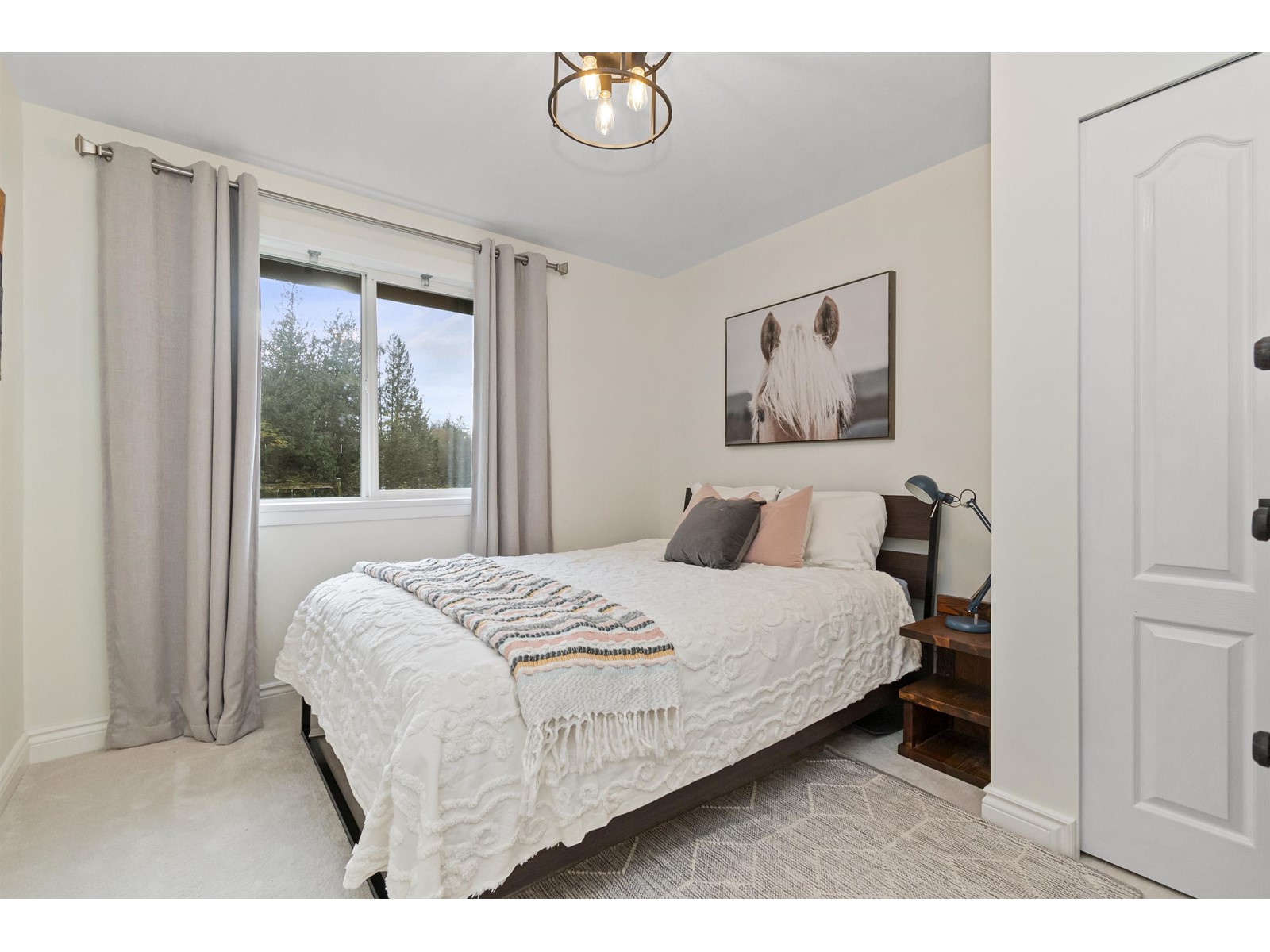 Photo 5 of 41842 Maple Lane Majuba Hill, Yarrow BC