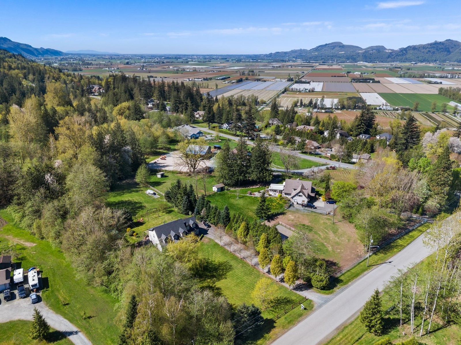 Photo 12 of 41842 Maple Lane Majuba Hill, Yarrow BC