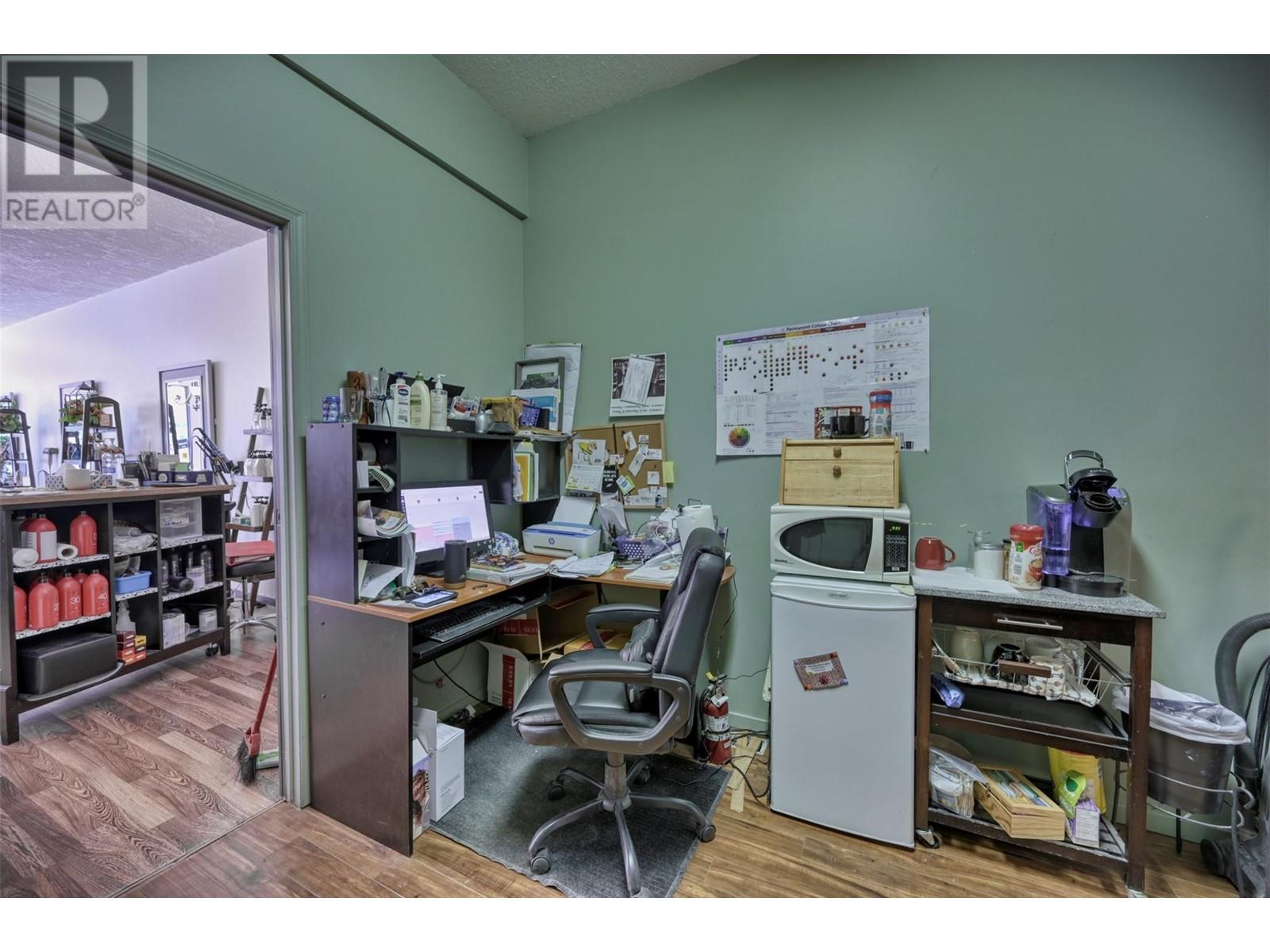 8143 MAIN Street, Osoyoos
