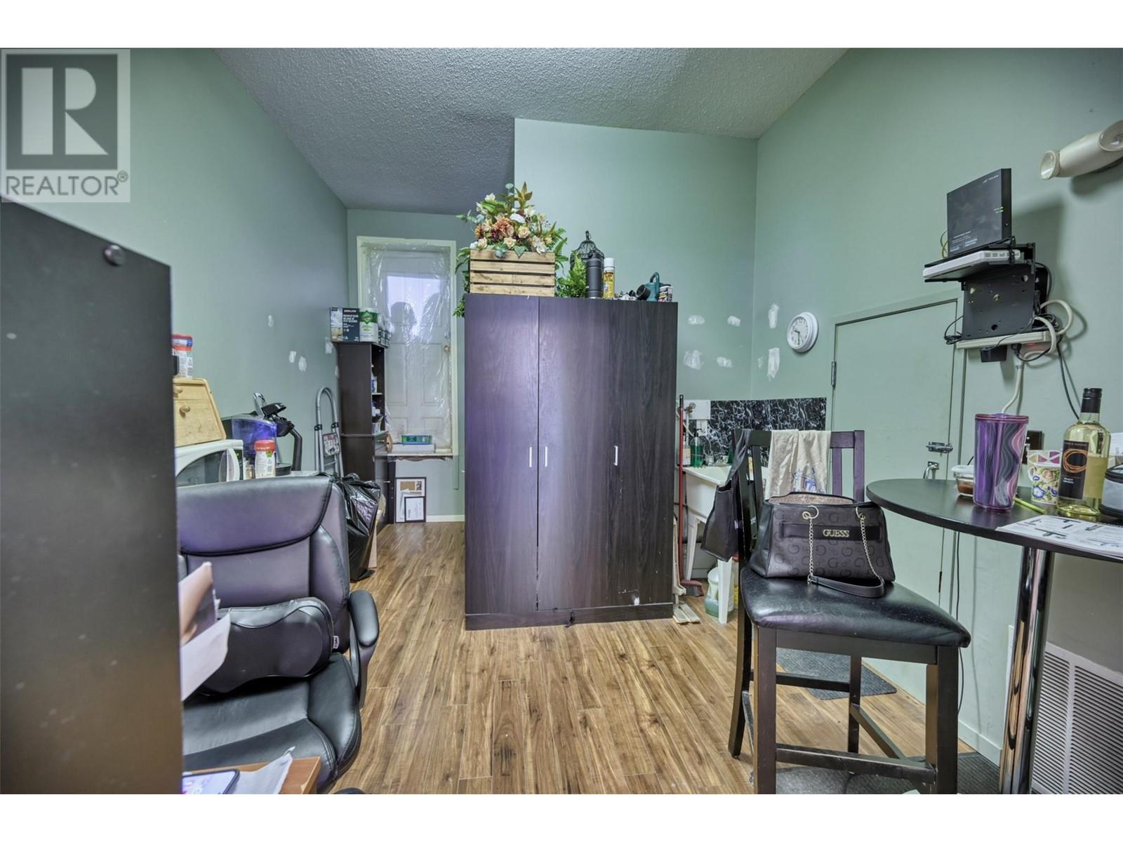 8143 MAIN Street, Osoyoos