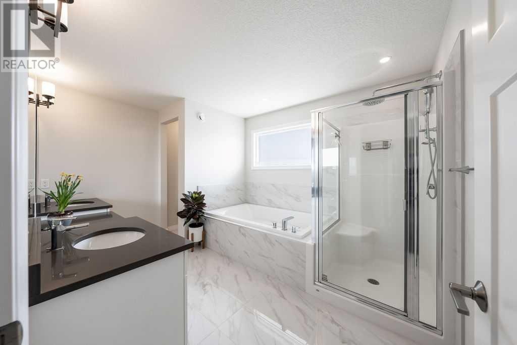 7 Sundown Crescent, Cochrane