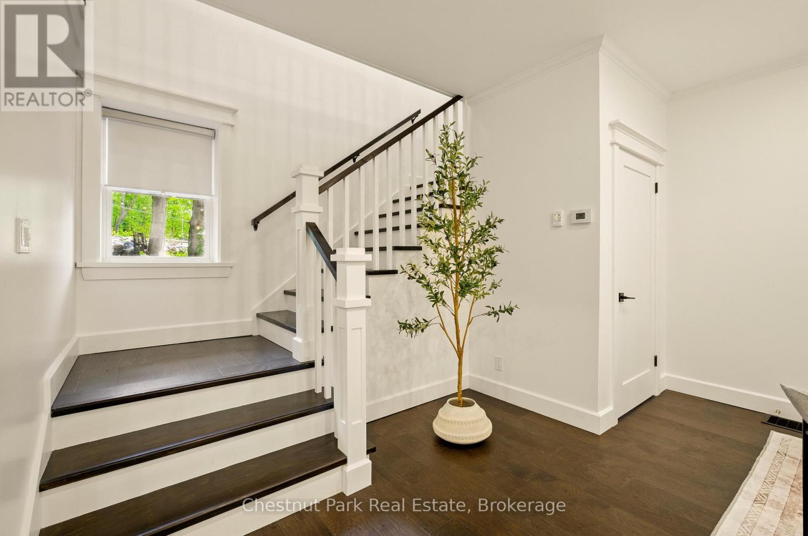 Photo 20 of 39 Todholm Drive, Muskoka Lakes ON