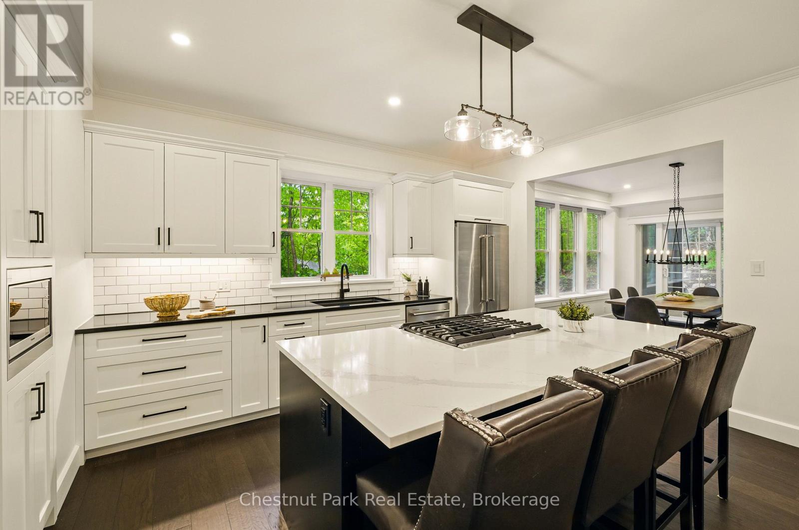 Photo 5 of 39 Todholm Drive, Muskoka Lakes ON