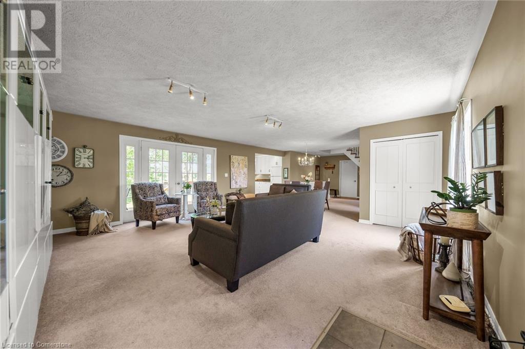 Photo 14 of 1042 River Road, Cayuga ON