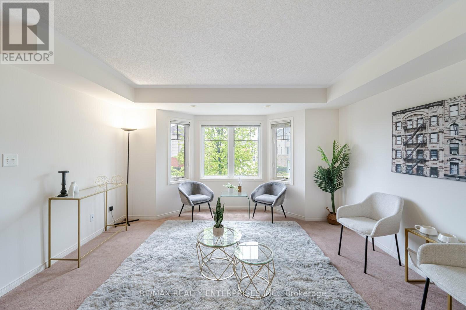 Photo 9 of 3 4 3375 Thomas Street, Mississauga ON