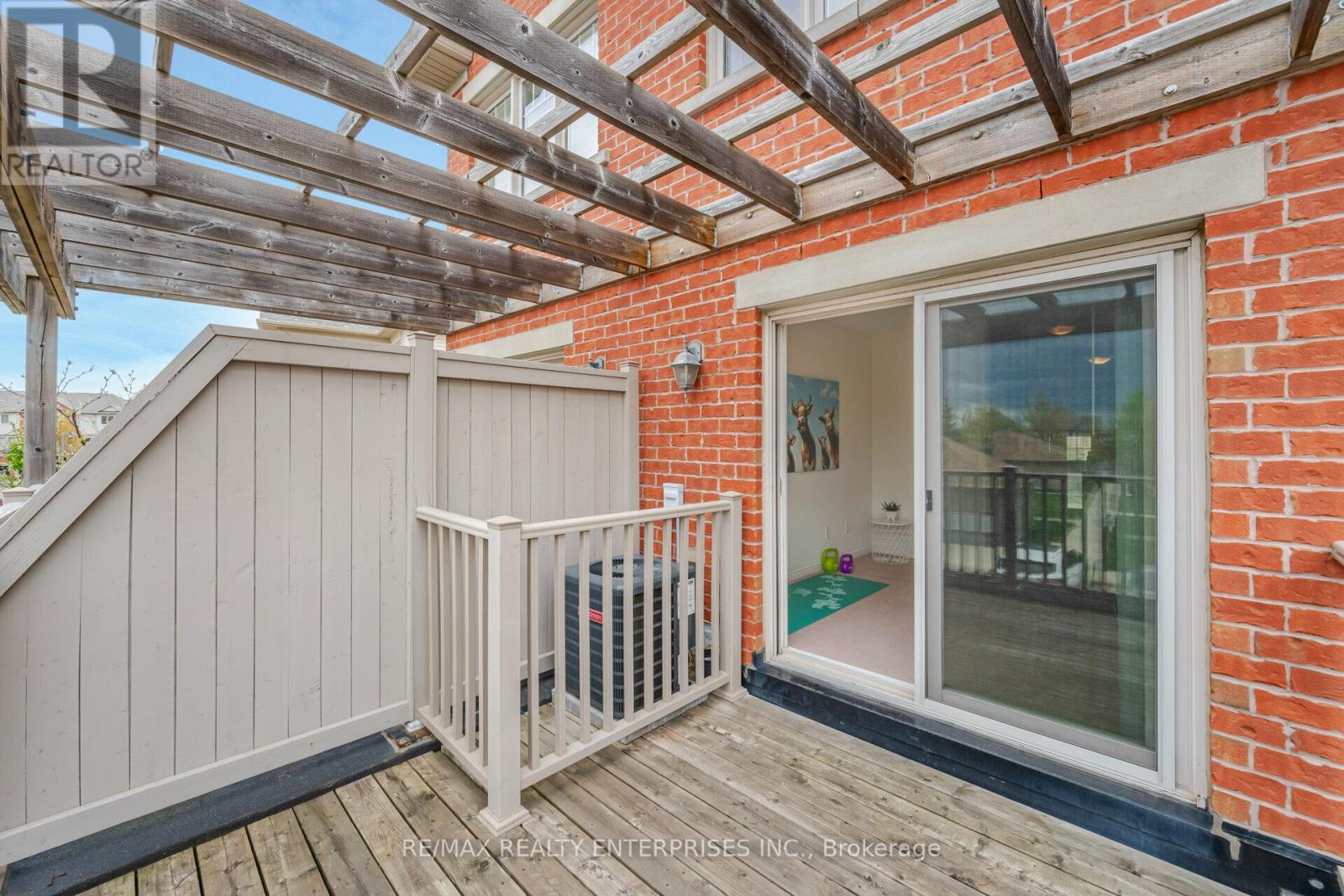 Photo 17 of 3 4 3375 Thomas Street, Mississauga ON