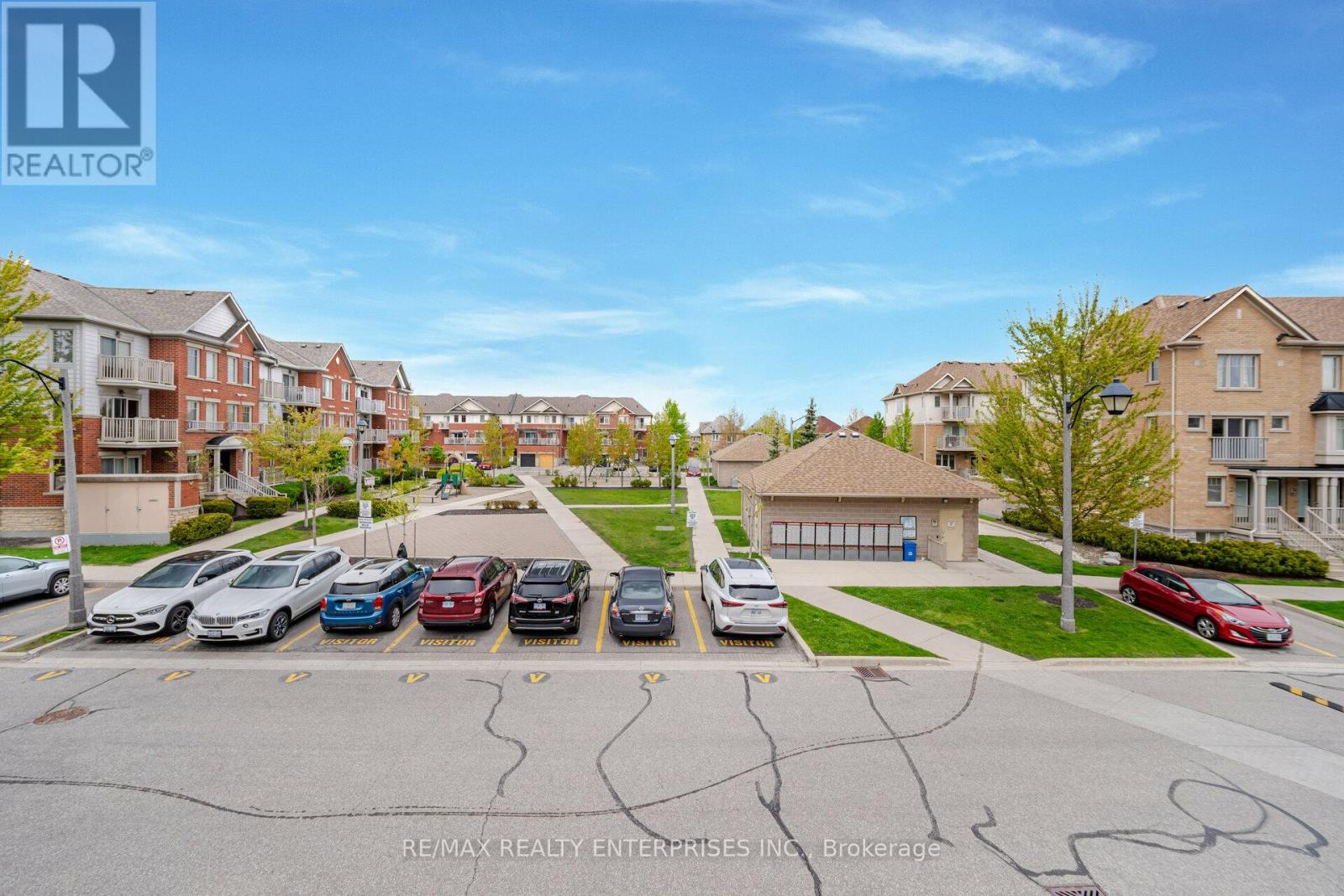 Photo 11 of 3 4 3375 Thomas Street, Mississauga ON