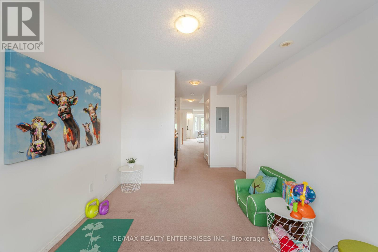 Photo 3 of 3 4 3375 Thomas Street, Mississauga ON