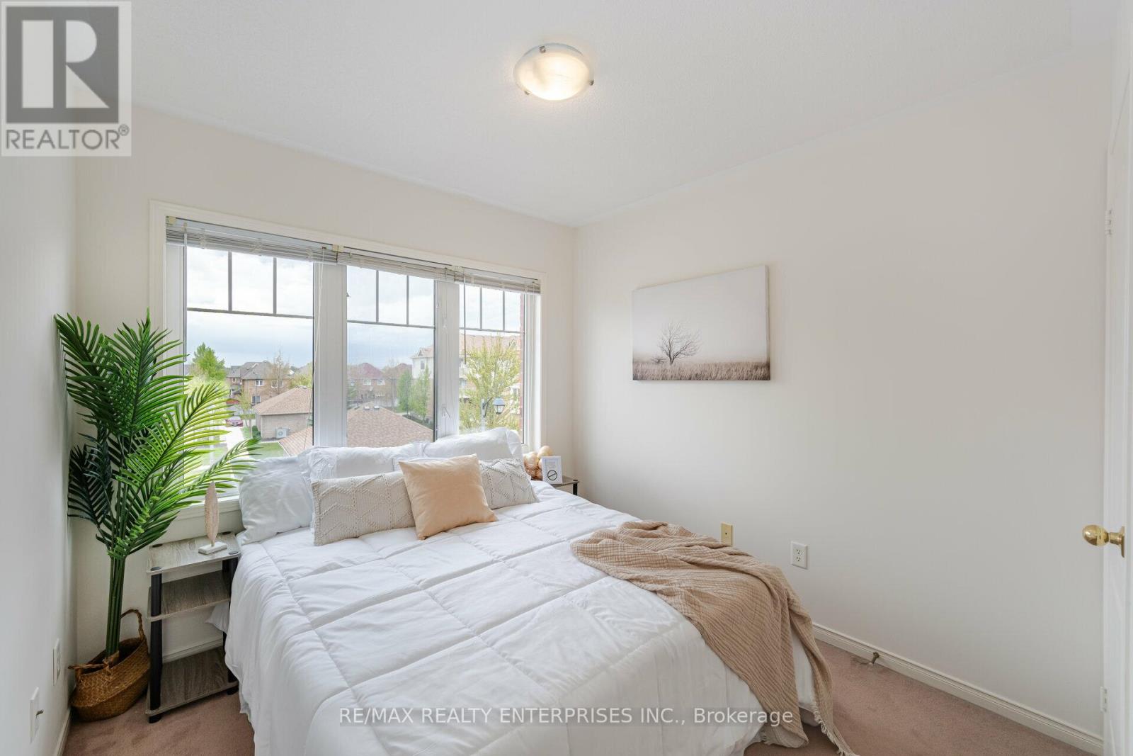 Photo 25 of 3 4 3375 Thomas Street, Mississauga ON