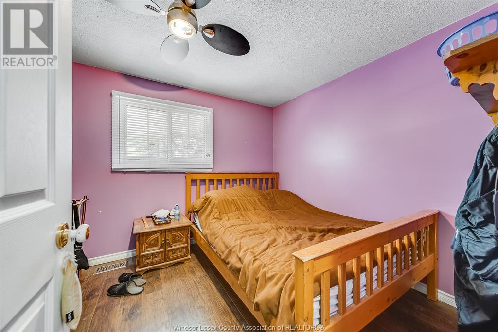 Photo 19 of 8060 Molnar Crescent, Windsor ON