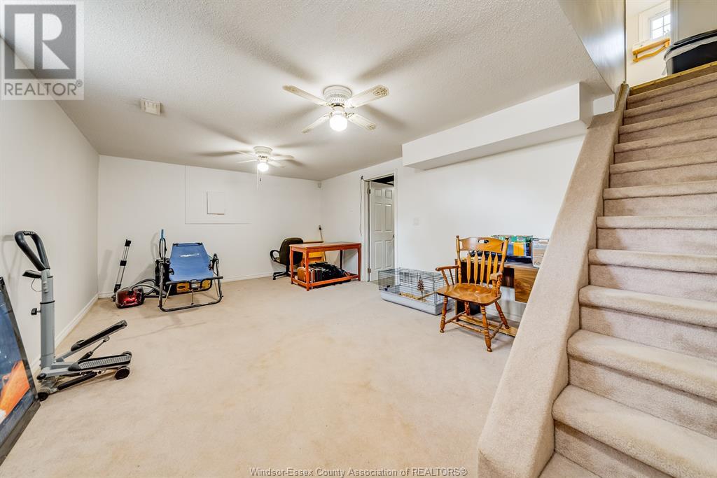 Photo 17 of 8060 Molnar Crescent, Windsor ON