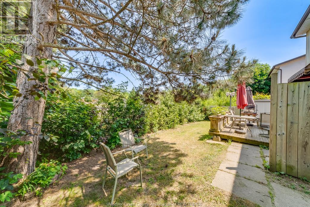 Photo 22 of 8060 Molnar Crescent, Windsor ON