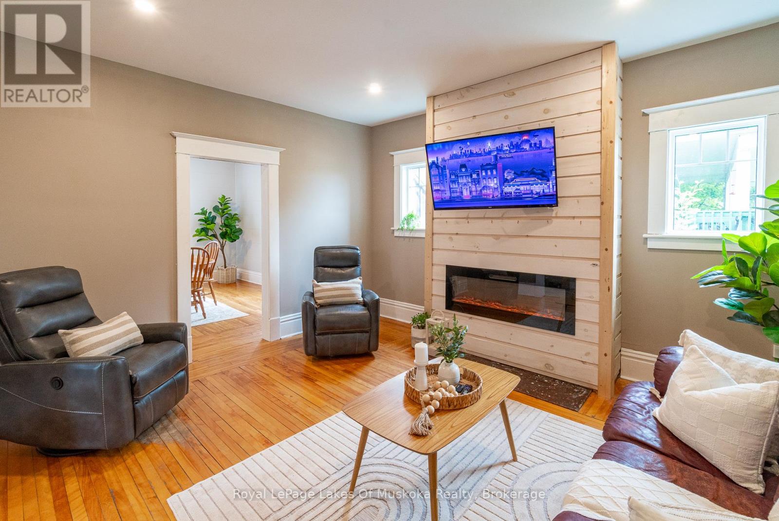 Photo 12 of 15 Lorne Street S, Huntsville ON