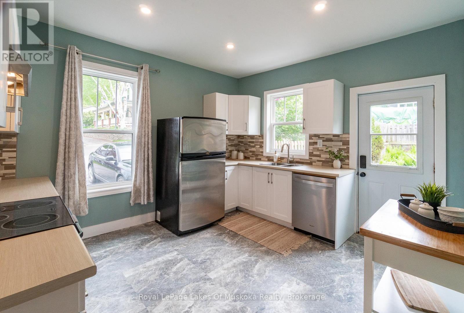 Photo 20 of 15 Lorne Street S, Huntsville ON