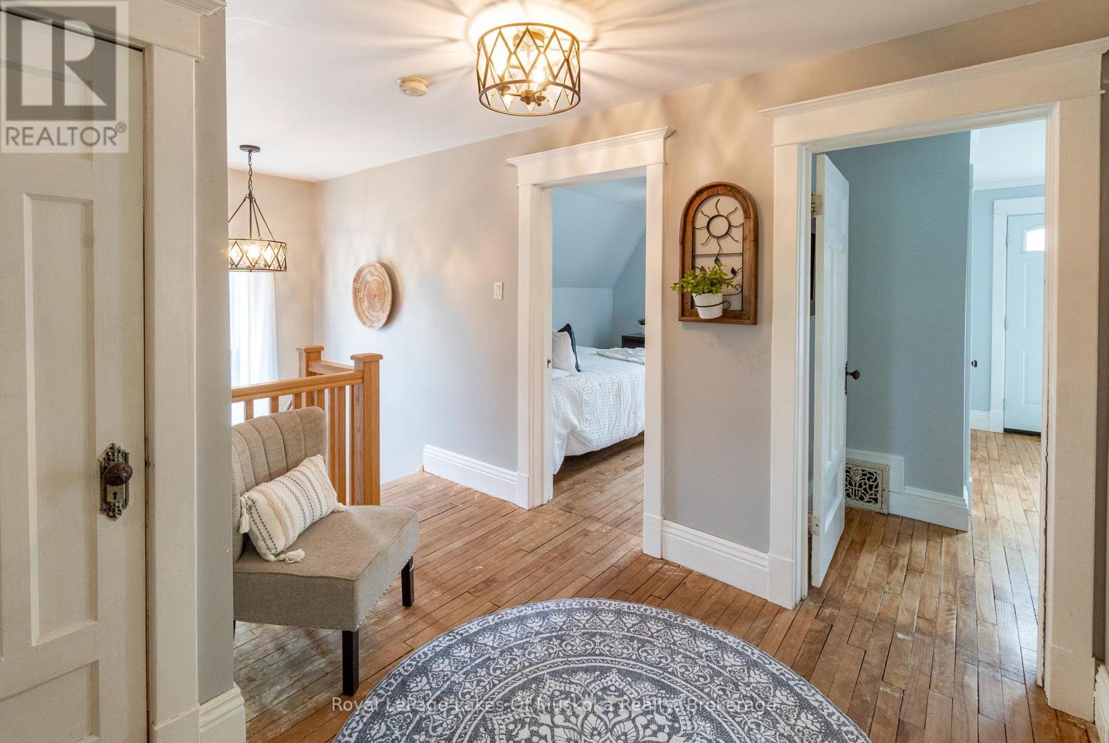 Photo 26 of 15 Lorne Street S, Huntsville ON