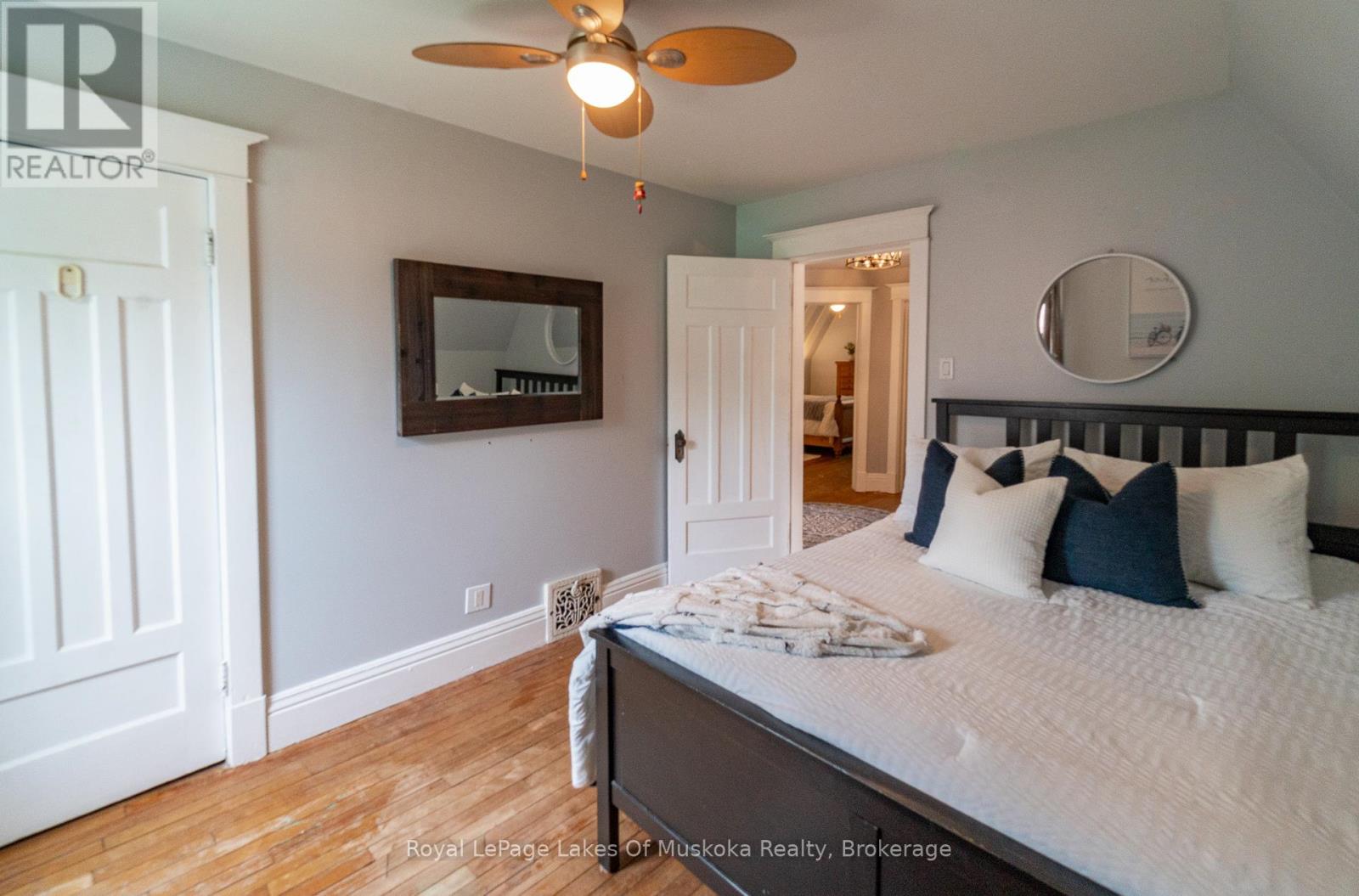 Photo 29 of 15 Lorne Street S, Huntsville ON