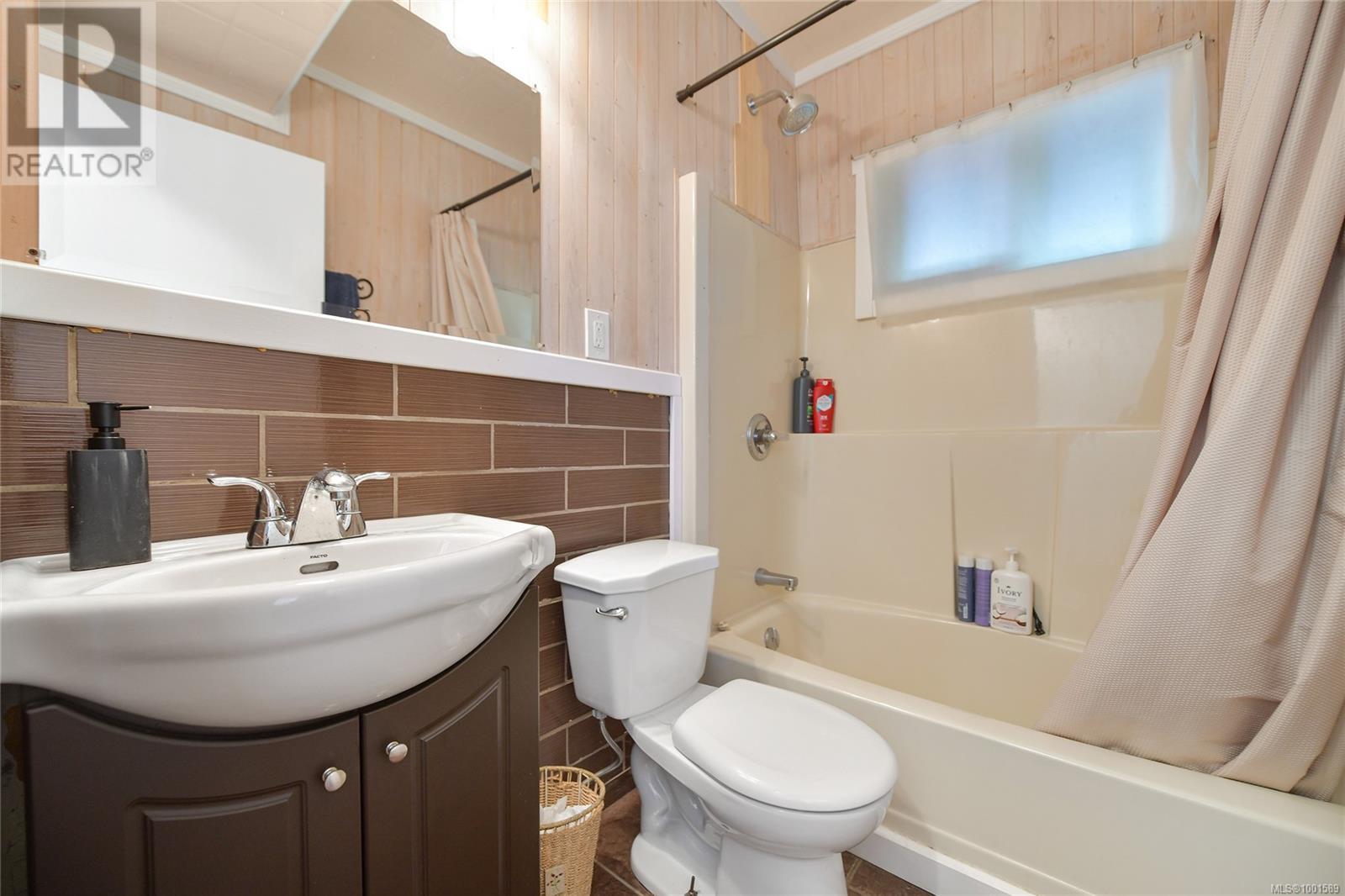 Photo 16 of 2874 Leigh Rd, Langford BC